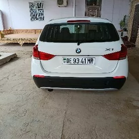 BMW X1 2012