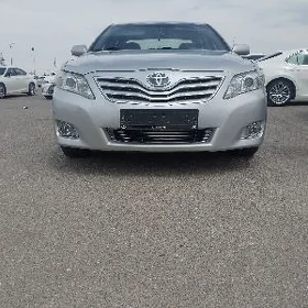 Toyota Camry 2011