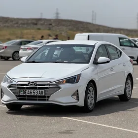 Hyundai Elantra 2020