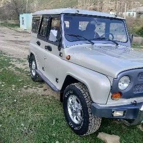 UAZ 469 2002