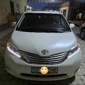 Toyota Sienna 2017