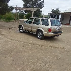 Nissan Pathfinder 2001