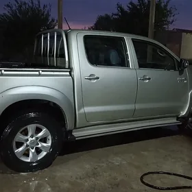 Toyota Hilux 2012