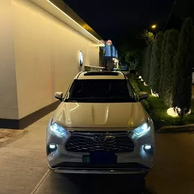 Toyota Highlander 2021
