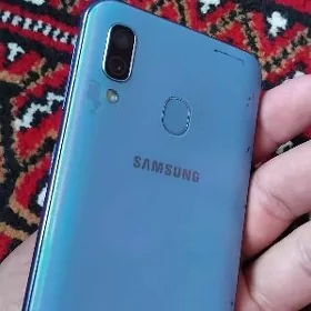 Samsung A40