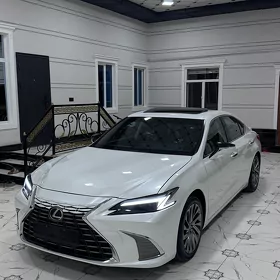 Lexus ES 350 2025