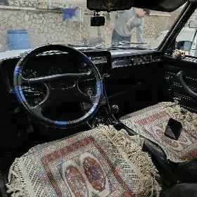 Lada 2107 2000