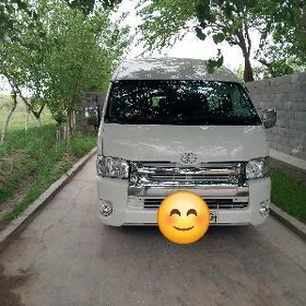 тоуота хайыс
