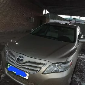 Toyota Camry 2011