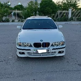 BMW E39 2001