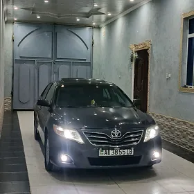 Toyota Camry 2011