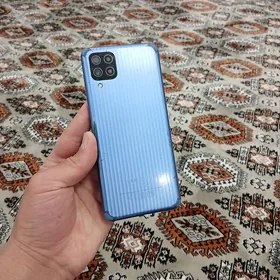 samsung m12