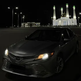 Toyota Camry 2018