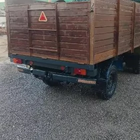 UAZ 2206 2000