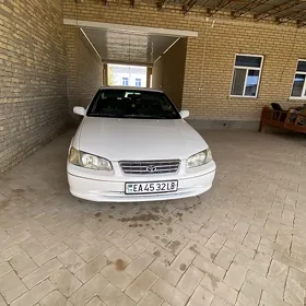 Toyota Camry 2002