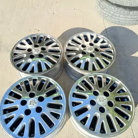 Crown R15 Angar