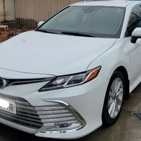 Toyota Camry 2022