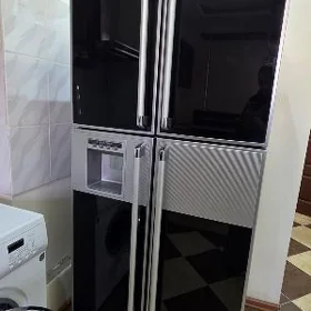 Hitachi holodilnik 2kamernyy