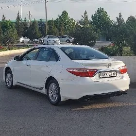 Toyota Camry 2017