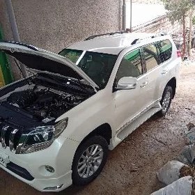 Toyota Land Cruiser Prado 2012