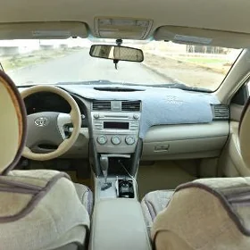 Toyota Camry 2010