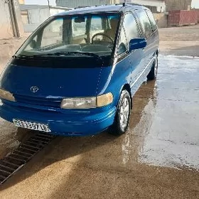 Toyota Previa 1991