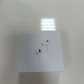 airpods pro.