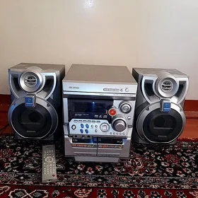 SAMSUNG muzykalnyý sentr