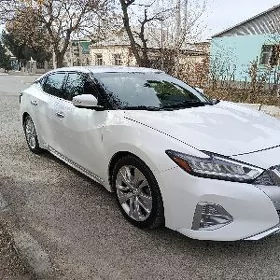 Nissan Maxima 2020