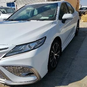 Toyota Camry 2020
