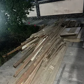 STRAPILA ULY AGAÇLAR