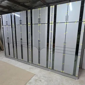 Mebel taze