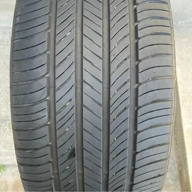 285/45 R22