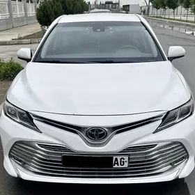 Toyota Camry 2018