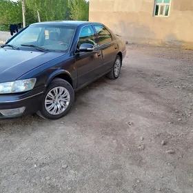 Toyota Camry 2000