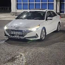 Hyundai Elantra 2022