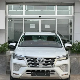 Toyota Fortuner 2025