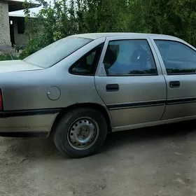 Opel Vectra 1990