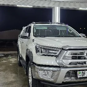 Toyota Hilux 2021