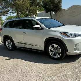 Toyota Highlander 2018