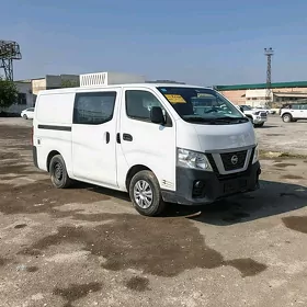 Nissan Urvan 2022