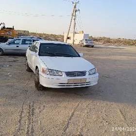 Toyota Camry 2000