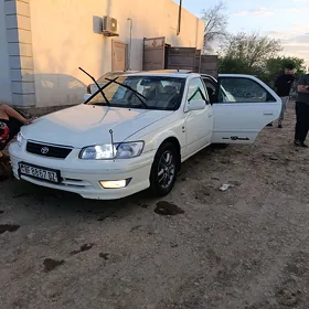 Toyota Camry 2000