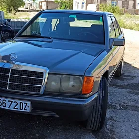 Mercedes-Benz 190E 1984