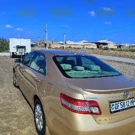 Toyota Camry 2011