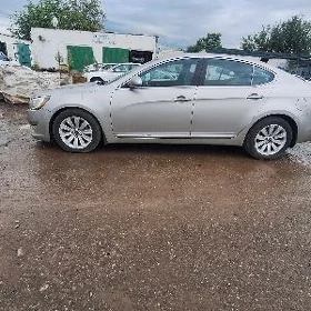 Kia Cadenza 2013