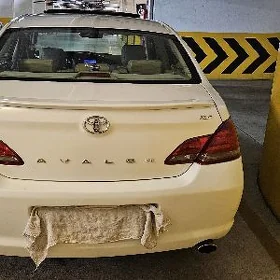 Toyota Avalon 2008