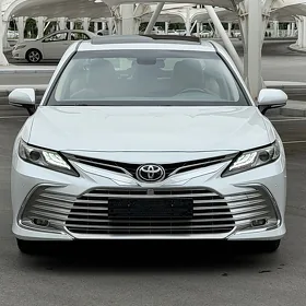 Toyota Camry 2020