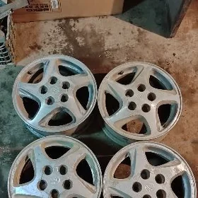 diska r 15