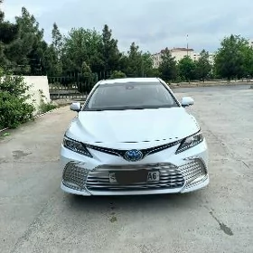 Toyota Camry 2022